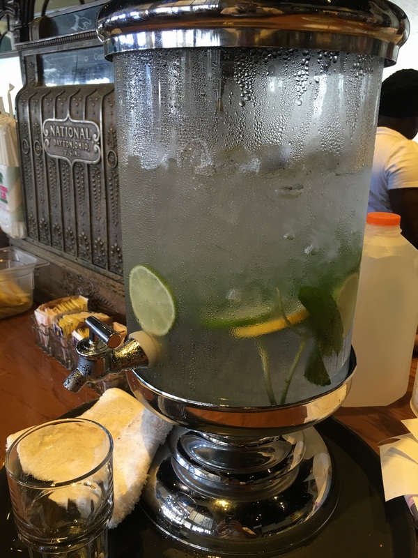 Miami Juice - Water and lemon dispenser